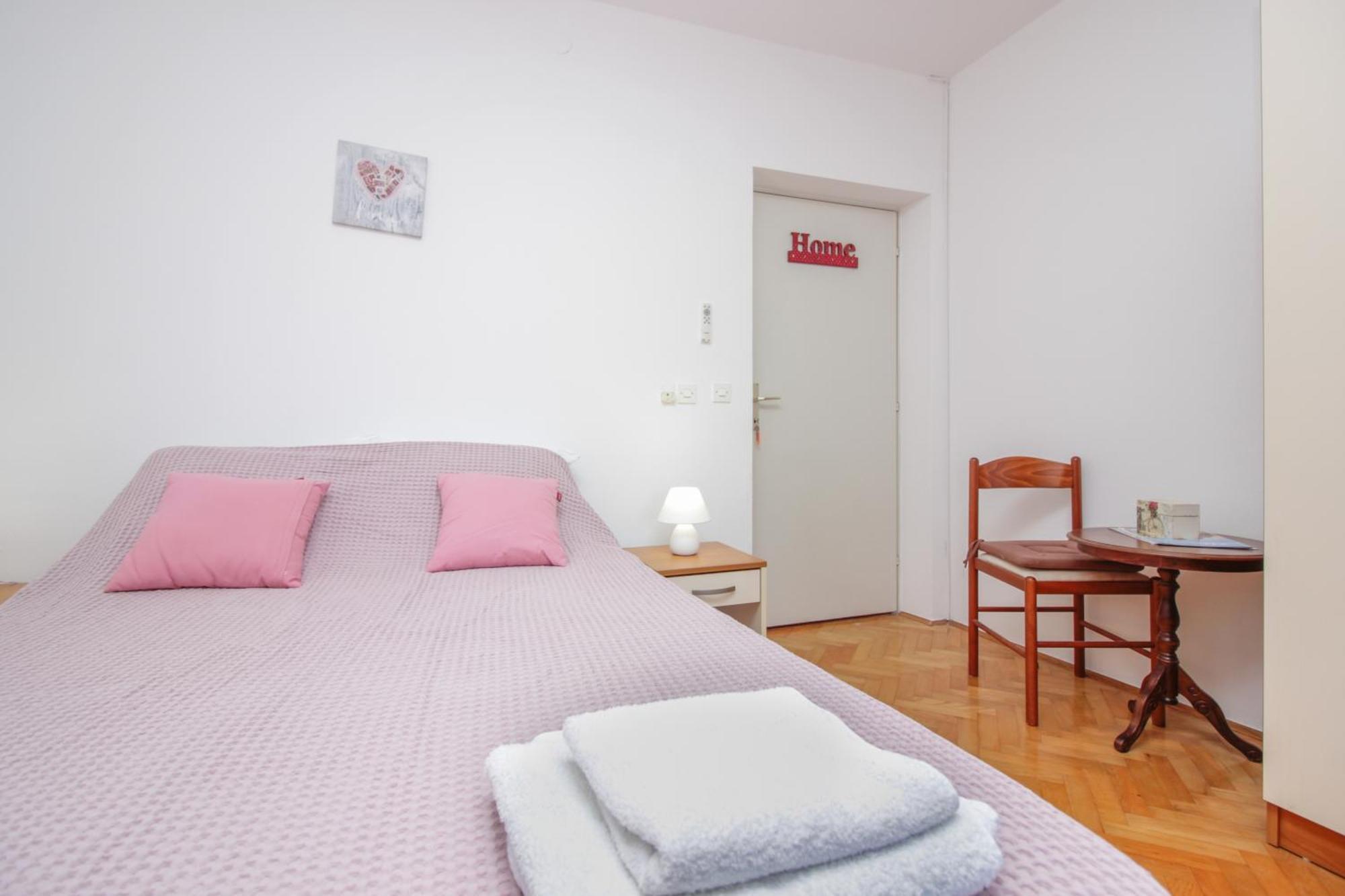 Apartments And Rooms With Parking Space Nin, Zadar - 5805 Værelse billede
